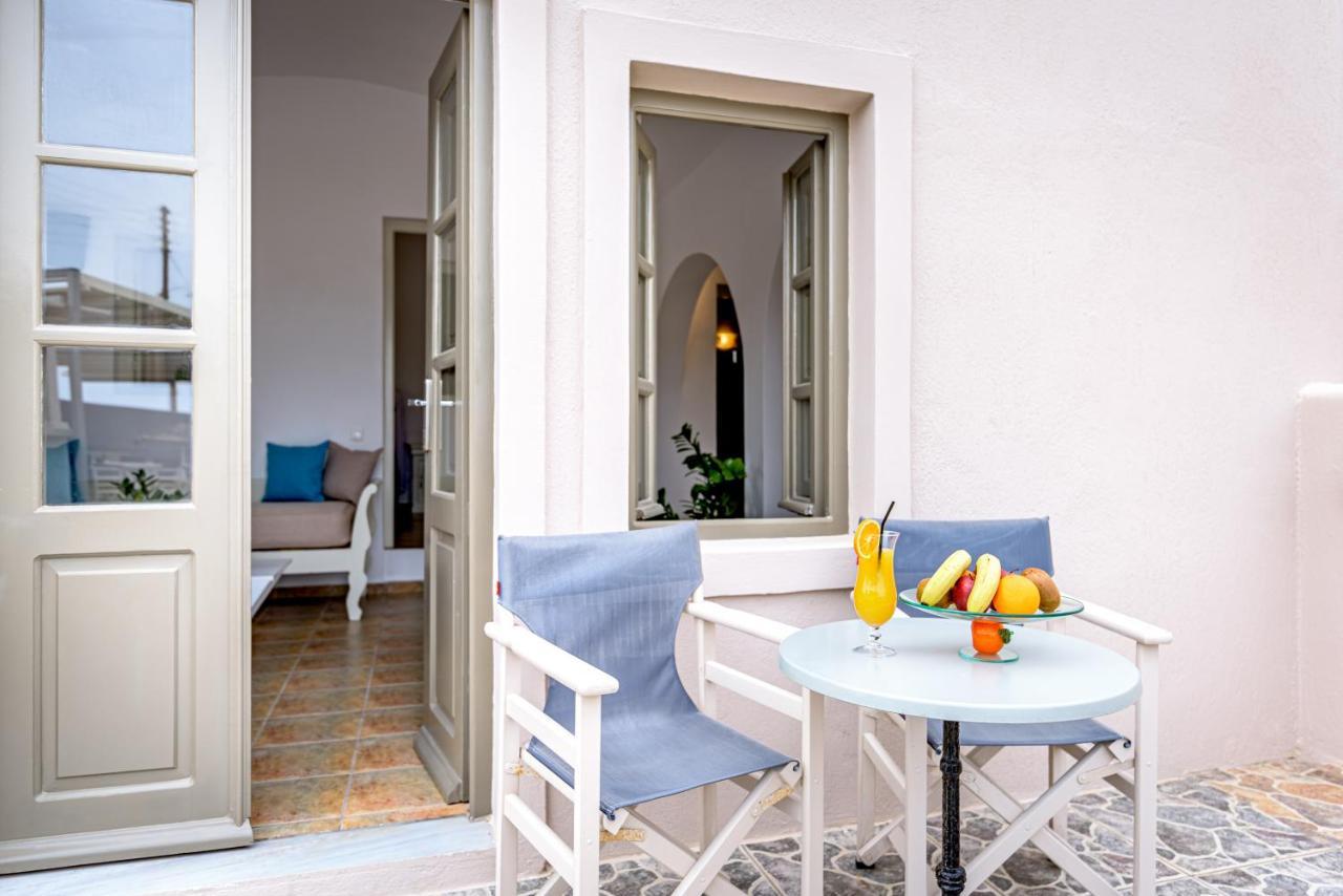 En Plo Boutique Suites Oía Exteriör bild