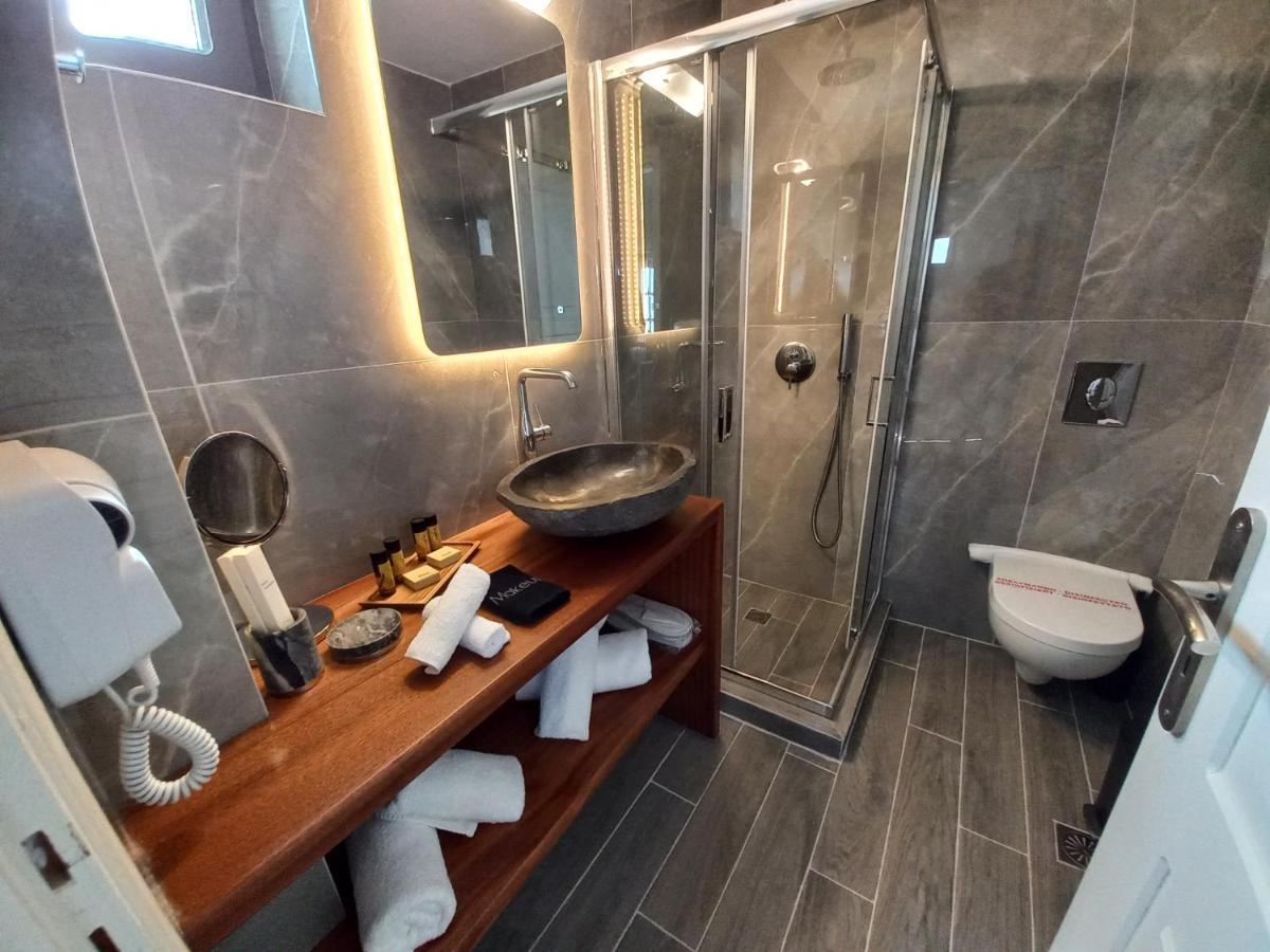 En Plo Boutique Suites Oía Exteriör bild