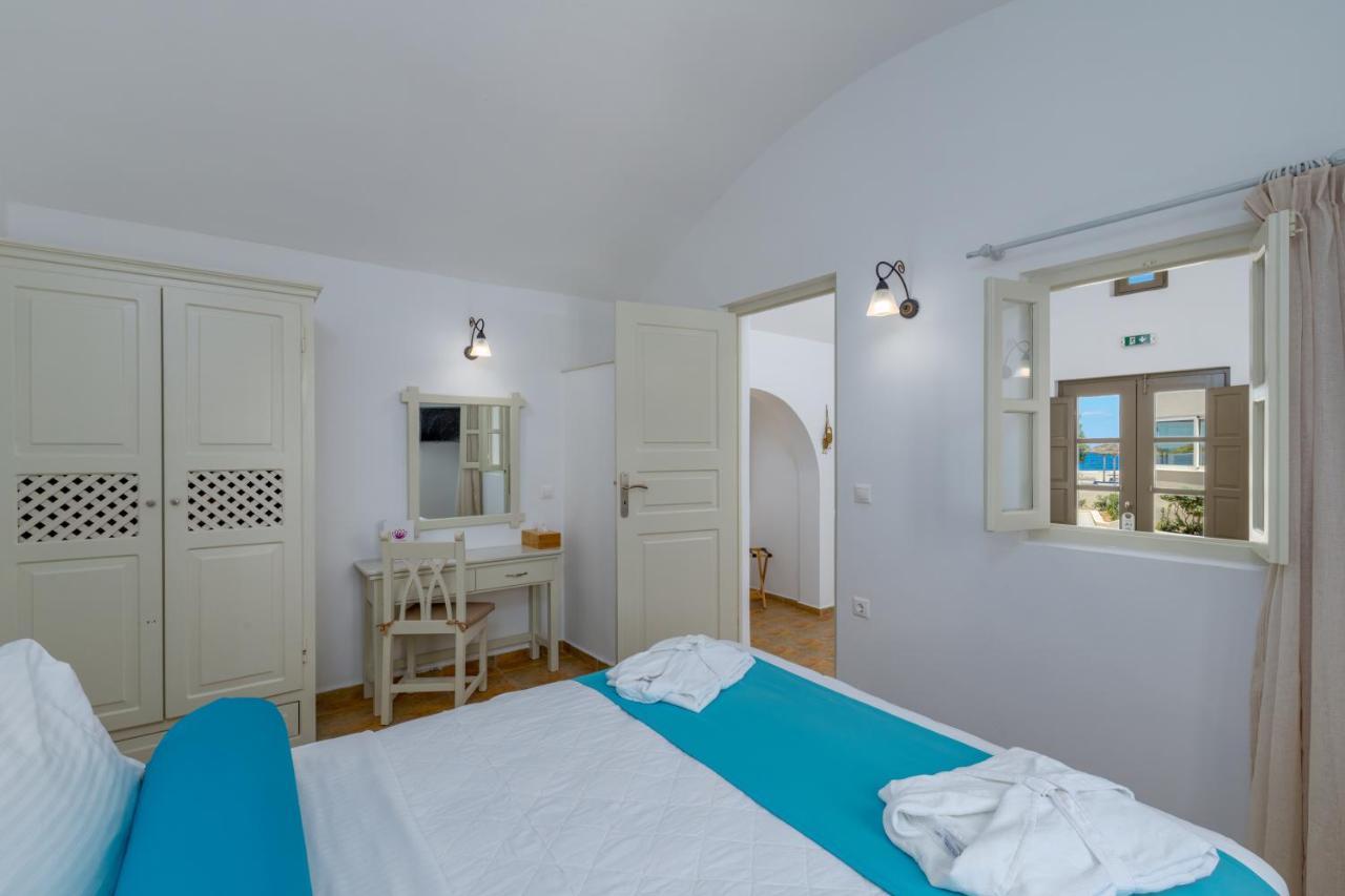 En Plo Boutique Suites Oía Exteriör bild