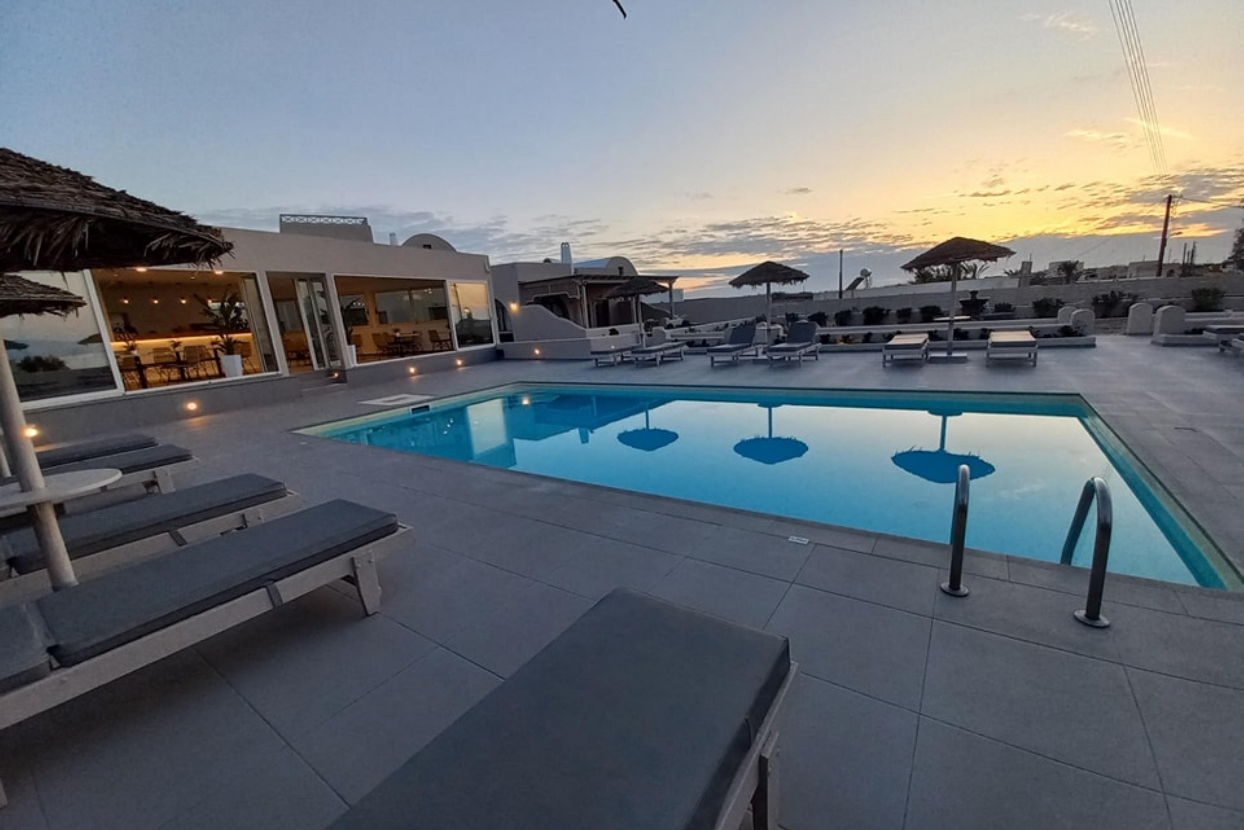 En Plo Boutique Suites Oía Exteriör bild
